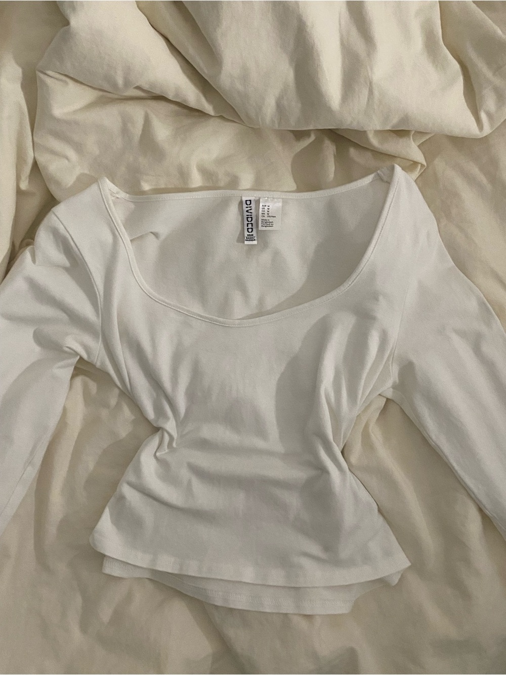 H&M Women's White Scoop Neck Long Sleeve Top